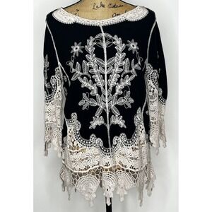 EST. 1946 black & ivory Medium embroidered blouse long sleeve Size XL